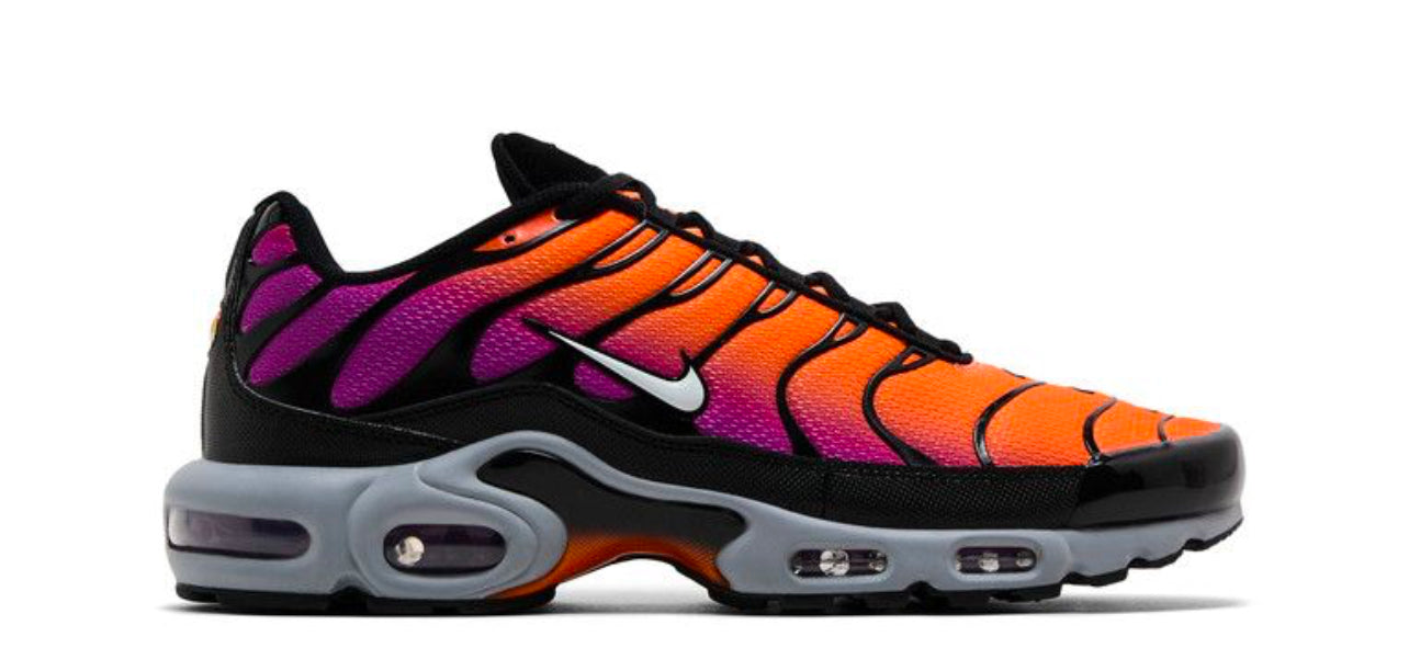 Nike air max plus “total orange vivid”