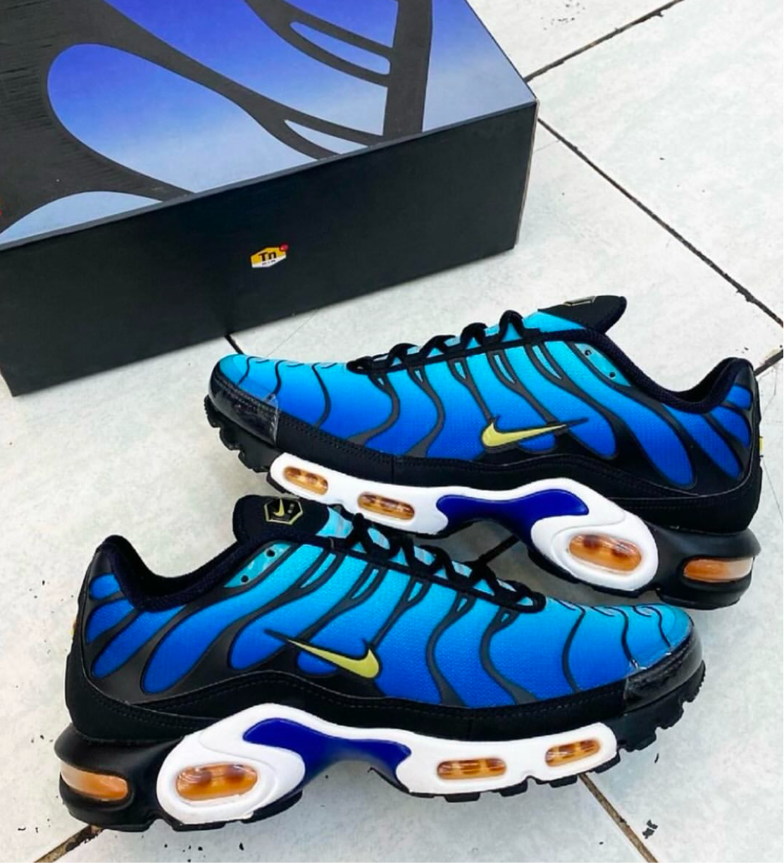 (PREORDER)Nike Airmax Plus 'Hyper Blue’(2025